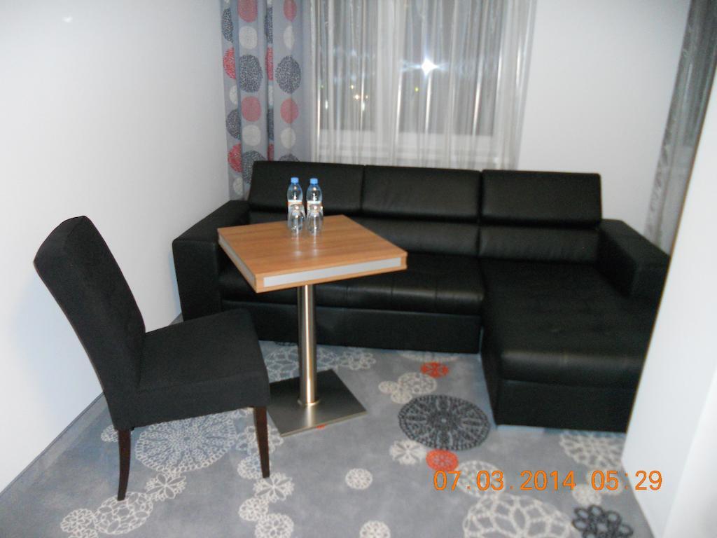 Hotel Europa Lubiń Εξωτερικό φωτογραφία